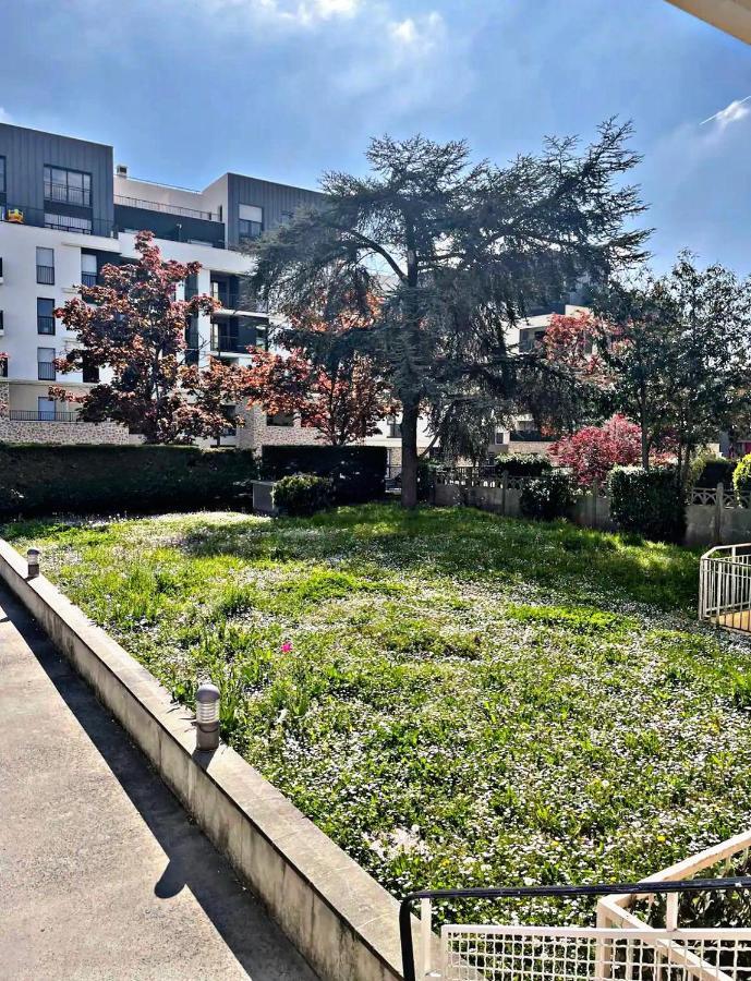 The Garden Yourhosthelper Villejuif Exterior photo